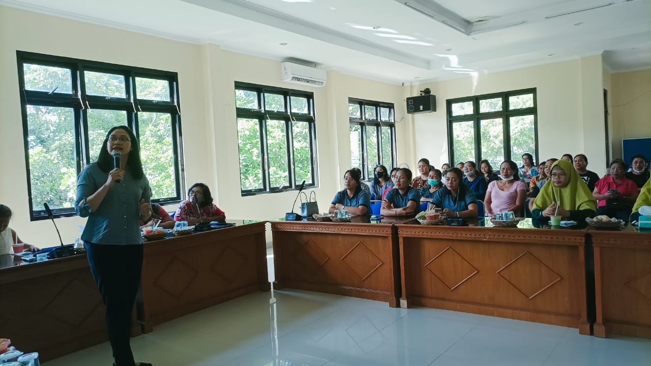 Memperingati Hari Ibu, TP PKK Kelurahan Panjer Gelar Seminar Women's Mental Health